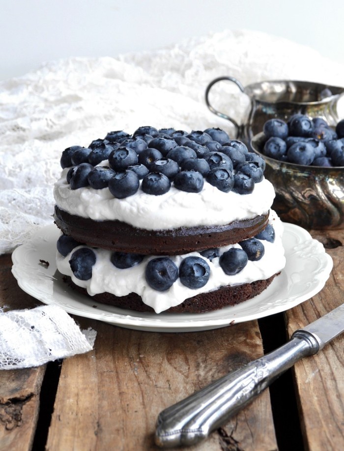 blueberry layer cake chocolate